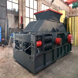 2PG1208對(duì)輥制砂機(jī)設(shè)備發(fā)往四川成都