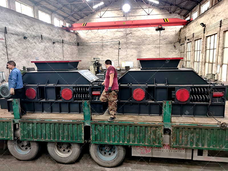 煤矸石對輥破碎機的出料粒度能達到多少？產量多大？