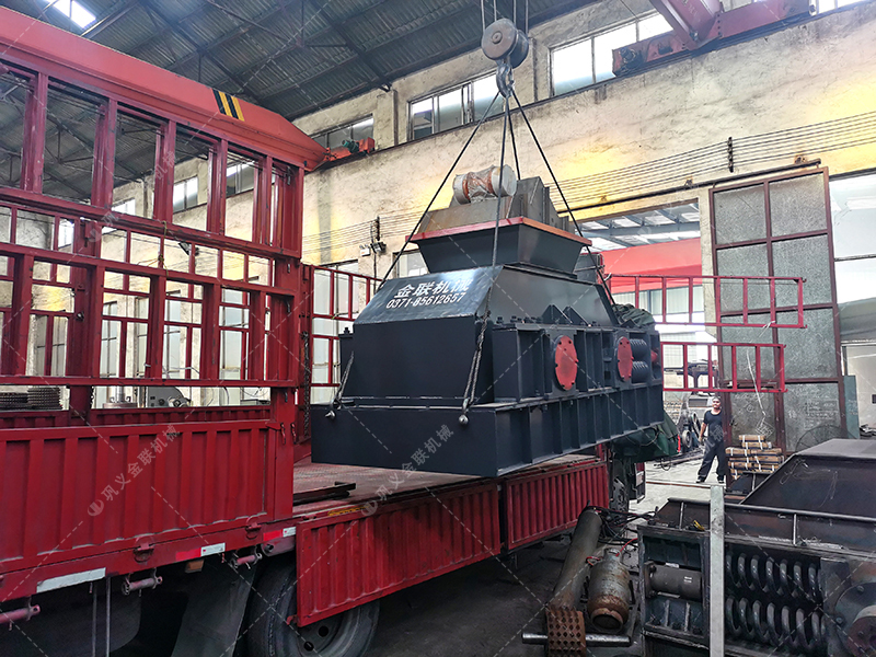 2PG1200x800直連式液壓對輥破碎制砂機發(fā)貨 發(fā)往河南鄭州