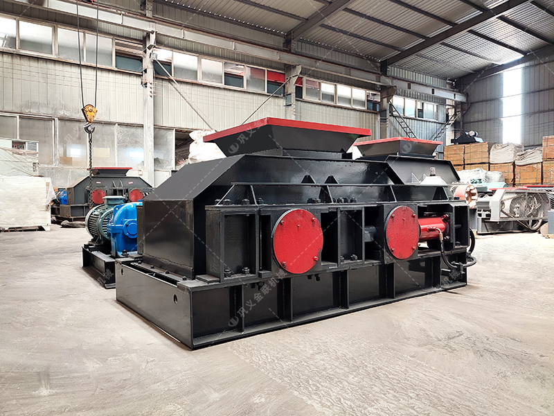 中型制砂機-液壓對輥制砂機設備發貨圖片