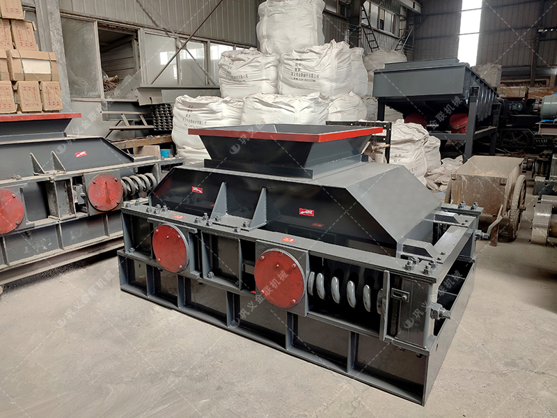 2PGC0809大型雙齒輥破碎機發貨圖片_發往山東濟寧_破碎石頭