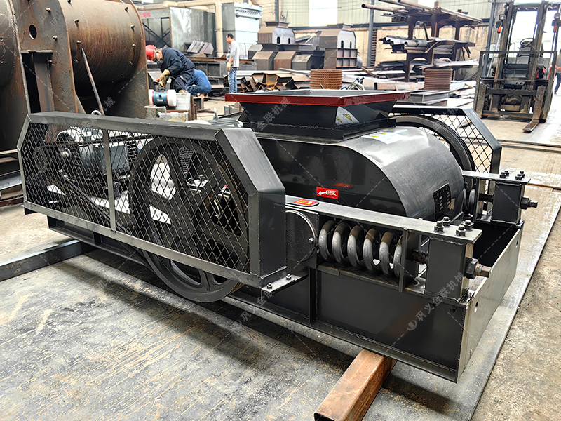 2PGC0404小型雙齒輥破碎機發貨圖片_發往山西陽泉_破碎煤炭