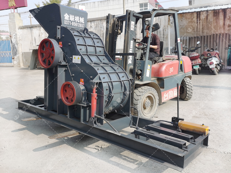 SCF600X600雙級粉碎機發貨圖片_發往山東濱州_破碎電石渣