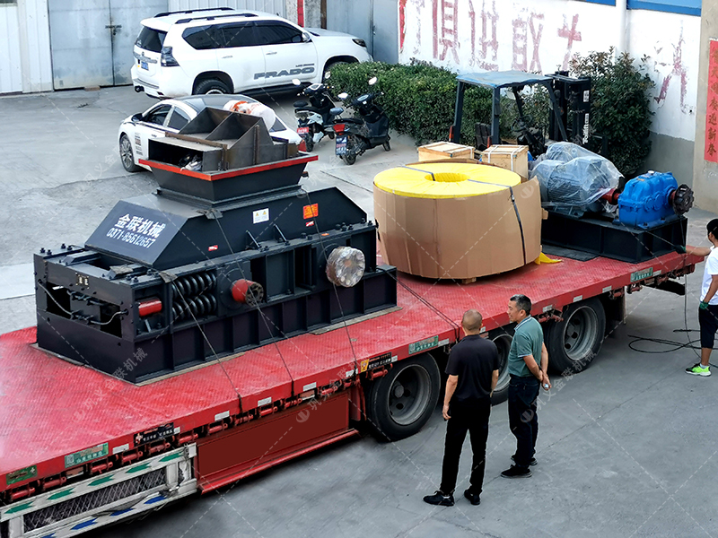 石灰石加工成石子和沙子，用對輥制砂機怎么樣？