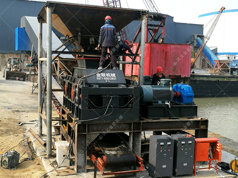 大理石下腳料制砂機(jī)-對(duì)輥制砂機(jī)廠家哪家好？