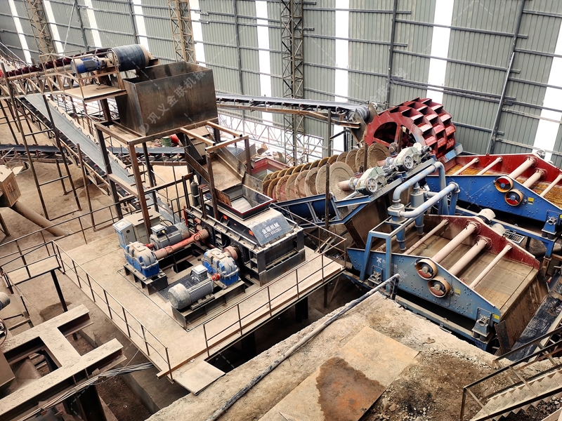 玄武巖制砂能替代河沙用于混凝土嗎？使用對輥破碎機怎么樣？