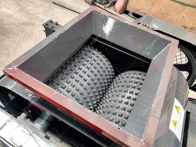 大產量需求下，雙齒輥破碎機憑什么保證出料均勻度？